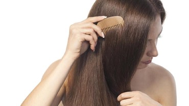 img-title 5 Cara Bikin Rambut Tetap Lembap dan Lembut
