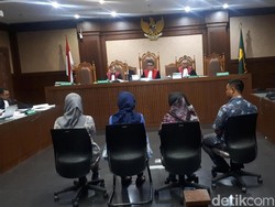 Sopir Eks Pejabat PT AP II Sering Dititipi Amplop: Feeling Aja Isinya Uang