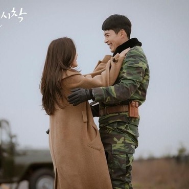 Dipolisikan, Drama Korea 'Crash Landing on You' Tuai Perdebatan Netizen