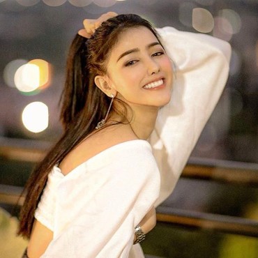 Siwi Sidi Pramugari Garuda Ungkap Sosok Pria yang Beri Barang Mewah