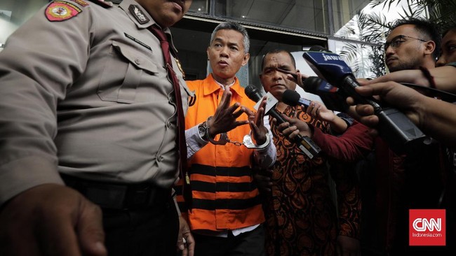 Komisioner KPU Wahyu Setiawan mengaku sudah memberitahu Ketua KPU Arief Budiman soal PAW Harun Masiku yang tak mungkin dilakukan.