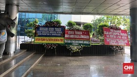Karangan Bunga Loyo untuk Erick Bongkar Kasus Jiwasraya