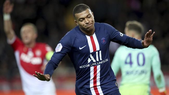 Timnas Prancis Ribut dengan PSG Gara-gara Mbappe Timnas Prancis memiliki konflik dengan Paris Saint-Germain gara-gara penyerang muda Kylian Mbappe positif virus corona.