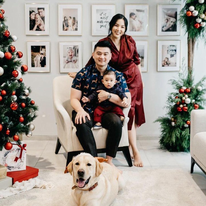 <p>Momen Natal menjadi waktu tepat untuk keluarga kecil Chef Arnold berkumpul. (Foto: Instagram @arnoldpo)</p>