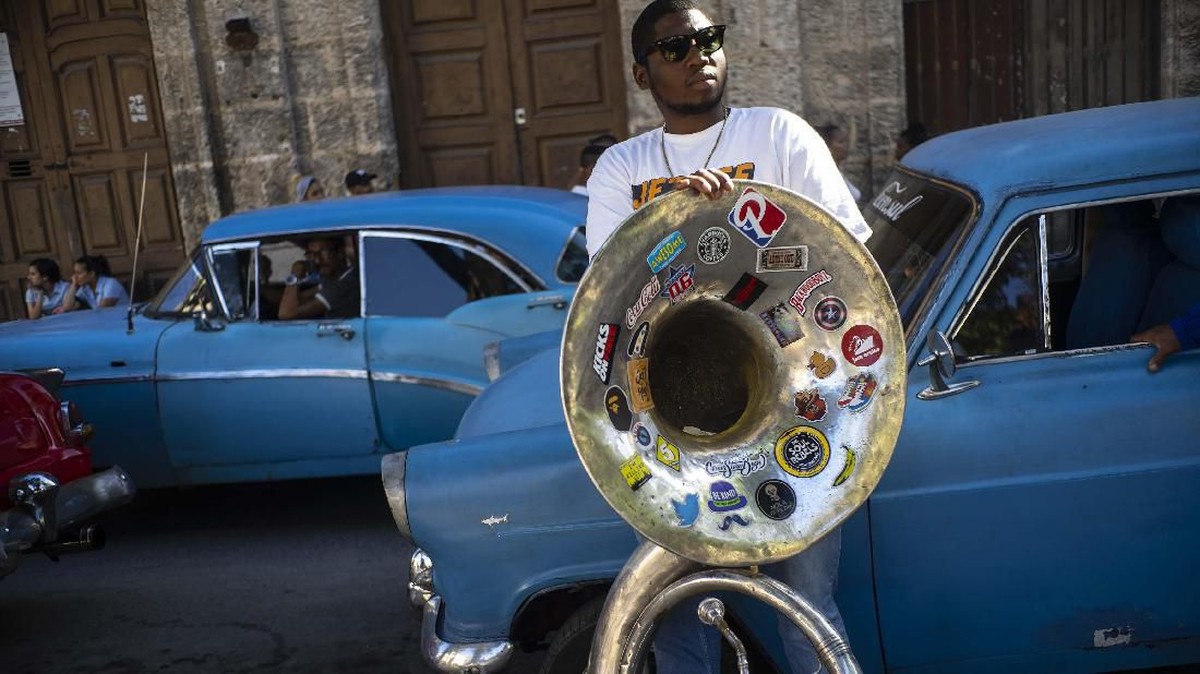 FOTO: Mengulas Senyum di Havana Jazz Plaza Festival