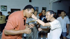 Bob Arum: Muhammad Ali Bisa Kalah Lawan Tyson Fury