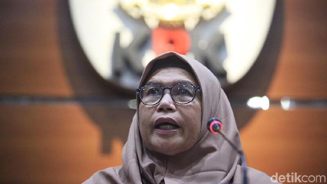Komisi III DPR menunggu sikap Dewan Pengawas KPK terkait dugaan pelanggaran etik yang dilakukan Wakil Ketua Lili Pintauli Siregar.