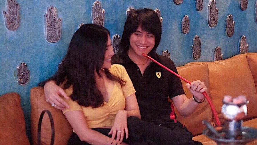 Kevin Aprilio & Vicy Melanie