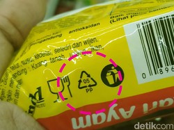 Viral Masak Mi Instan Bareng Bungkusnya, Logo PP 5 Tak Berarti Aman Direbus!