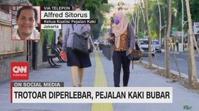 VIDEO: Trotoar Diperlebar, Pejalan Kaki Bubar