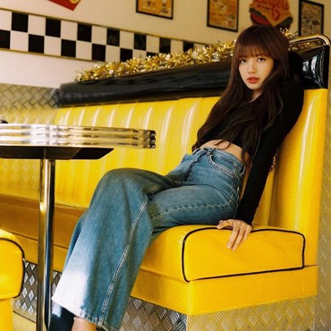 Penggemar Rela Bayar Rp45 Juta untuk Toilet Bekas Lisa BLACKPINK