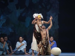 Planet Sebuah Lament, Pentas Renungan Karya Garin Nugroho