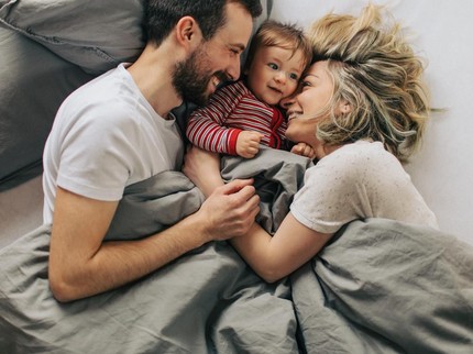 5 Tips Bercinta Anti Berisik agar Tak Mengganggu Tidur Si Kecil