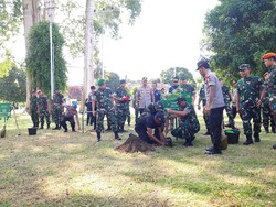Panglima TNI-Kapolri Senam dan Tanam Pohon Bersama Pesonel di Ambon