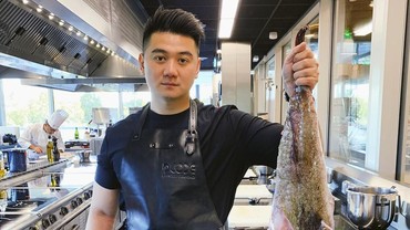Chef Arnold Belajar Jadi MUA, Kaesang Pangarep Beri Komentar Menohok
