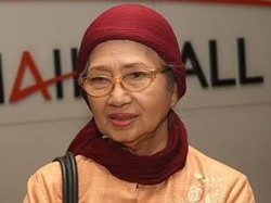 Mengenang Ade Irawan, Ini Sepak Terjangnya di Dunia Film