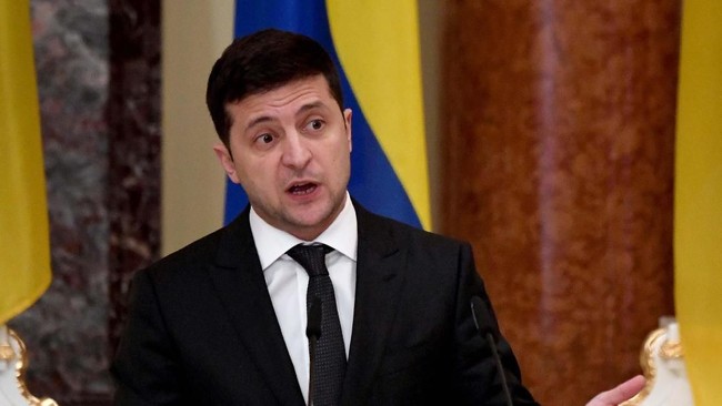 Presiden Volodymyr Zelensky optimistis dengan dialog antara Ukraina dan Rusia untuk mengakhiri perang. Menurutnya, Rusia kini lebih realistis.