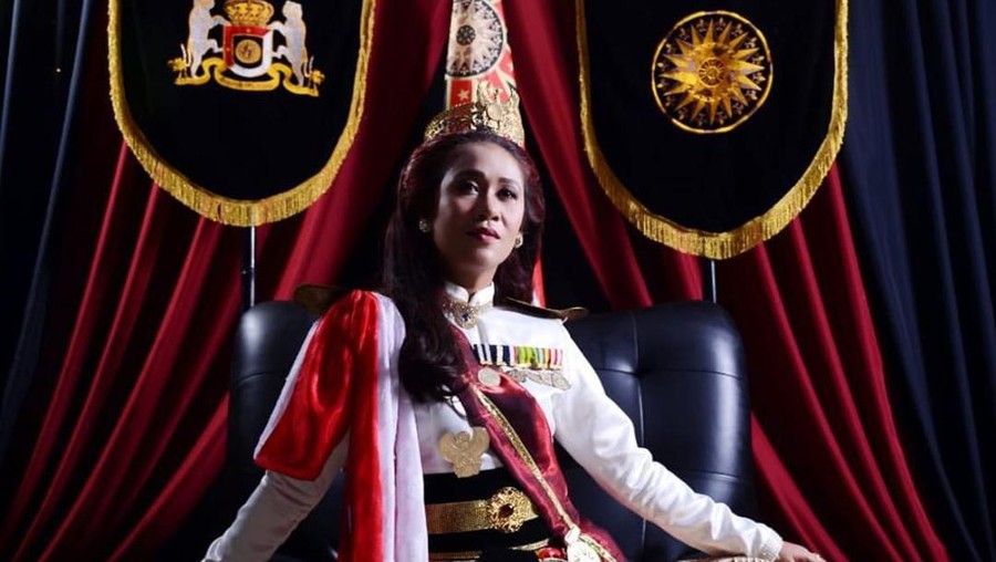 Fanni Aminadia ternyata hidup mewah sebelum ia menjadi Ratu di Keraton Agung Sejagat yang didirikannya bersama Toto Santoso.