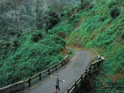 Bukit Siregol Kala Musim Hujan