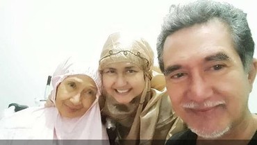 Shalat Bersama Jadi Firasat Sang Putra sebelum Ade Irawan Meninggal