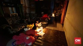 CT Arsa Foundation Bantu Desa Kena Longsor jadi Terang Lagi
