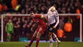 Kapten Liverpool Galang Dana untuk Pesepakbola yang Terbunuh
