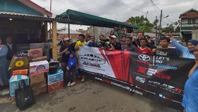 Loyalis Avanza Jamah Korban Banjir Awal Tahun