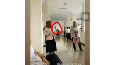 img-title Heboh Penampakan Orang Diduga Gantung Diri, Netizen Panik