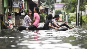 Hujan Deras dan Rasa Cemas Warga Jakarta