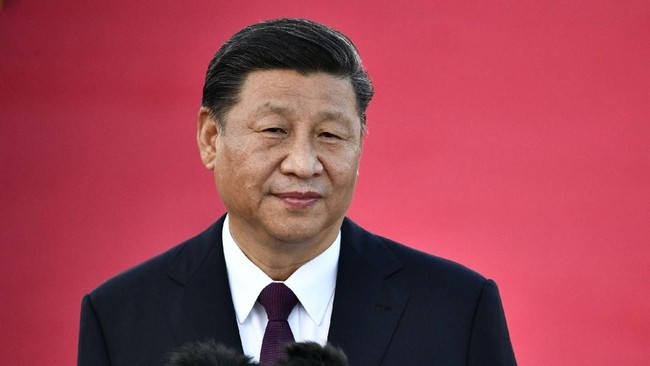 Presiden China Xi Jinping dalam percakapan telepon dengan Presiden Rusia Vladimir Putin mengatakan siap membantu dunia memerangi virus corona.
