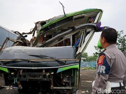 Kecelakaan di Subang Tewaskan 8 Orang, Salah Satunya Sopir Bus