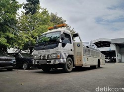 Pemilik Mobil BMW Kini Gak Perlu Takut saat Banjir Menerjang