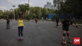 FOTO: Bernostalgia Lewat Roller Skates Komunitas Rad Supersonic membuka pintu bagi warga Jakarta dan sekitarnya yang ingin berlatih roller skates bersama mereka.