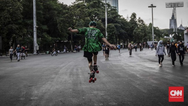 FOTO: Bernostalgia Lewat Roller Skates