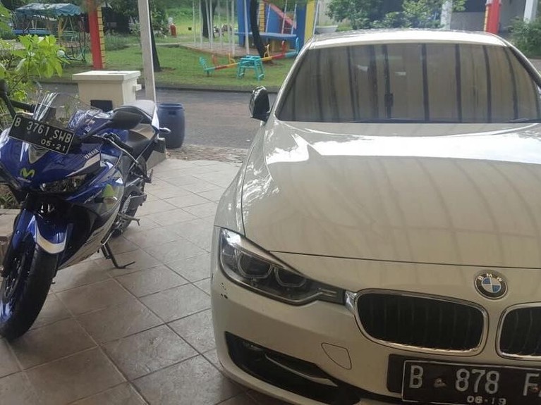 7 Potret Glamour Ratu Keraton Agung Sejagat Fanni Aminadia Kehidupan glamour Ratu Keraton Agung Sejagat, Fanni Aminadia, saat ini tengah menjadi sorotan. Berikut deretan potretnya: