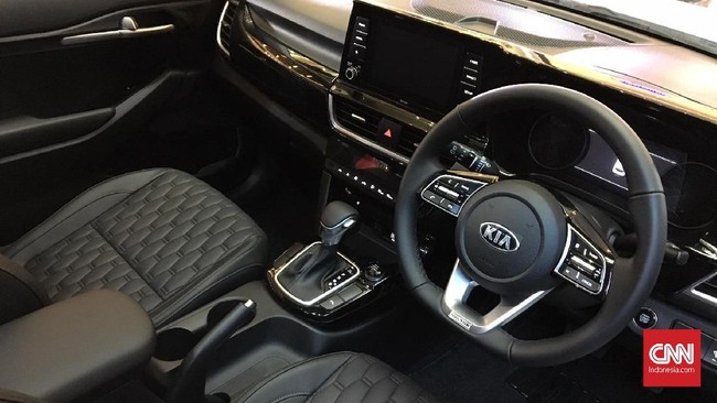 Kia Sonet merupakan compact SUV berdimensi panjang sekitar empat meter.