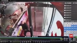 VIDEO: Gempa Bumi Mengguncang Xinjiang, China