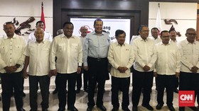 Jusuf Kalla Lantik Chairul Tanjung jadi Dewan Kehormatan PMI