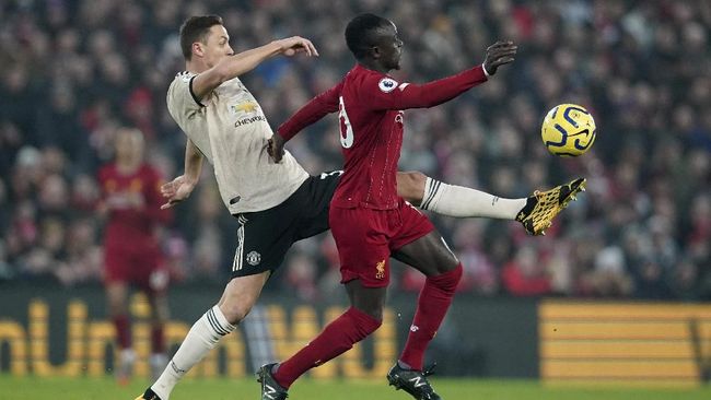 Prediksi Susunan Pemain Liverpool vs Man Utd Perubahan susunan pemain dalam starter bakal dilakukan Liverpool dan Manchester United jelang laga pekan ke-19 Liga Inggris, Minggu (17/1).
