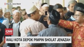 VIDEO: Wali Kota Depok Pimpin Sholat Jenazah