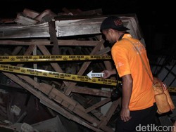 Video Rumah Warga di Cimahi Hancur Akibat Tabung Gas Meledak
