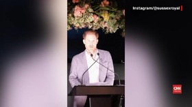VIDEO: Pangeran Harry Buka Suara Soal Pengunduran Diri