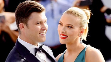 img-title Selamat, Scarlett Johansson dan Colin Jost Resmi Menikah