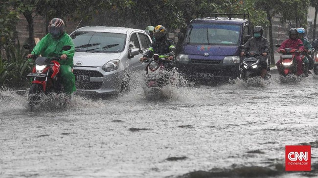 Hujan yang mengguyur sejak Minggu (24/1) pagi, membuat sejumlah wilayah di 6 kecamatan Kota Bekasi terendam banjir.