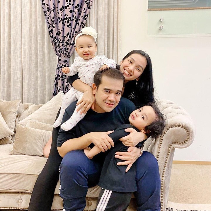 <p>Semoga selalu bahagia, Tya Arifin dan keluarga kecilnya. (Foto: Instagram @tyaarifinnw)    </p>