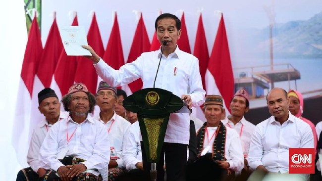 Stafsus Jokowi mengatakan pengajuan gugatan hukum merupakan hak warga negara. Ia mempersilakan penggugat membuktikan tuduhannya.