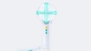 Enam fakta lightstick boygrup asal Korea Selatan&comma; TXT&comma; yang tengah mencuri perhatian publik lantaran dinilai mencontek lightstick milik SHINee&period;