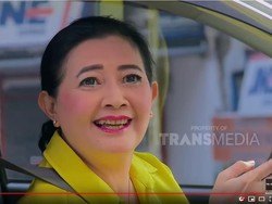 Nganggur Syuting, Dharty Manullang Jadi Sopir Taksi Online Lagi