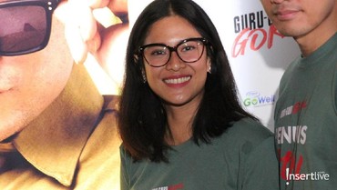 img-title Pusingnya Dian Sastro Jadi Produser Sekaligus Pemain 'GURU-GURU GOKIL'