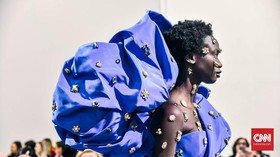 Kebangkitan Surealisme Fashion Schiaparelli